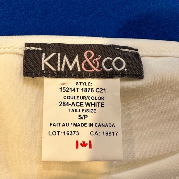 Kim & Co. Brazil Knit Short Ruched Sleeve Top - Picture 8 of 8